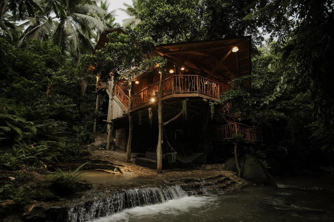 Treehouse De Valentine Balamban Exterior foto