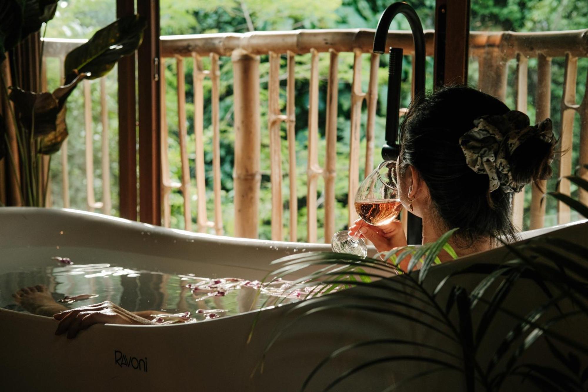 Treehouse De Valentine Balamban Exterior foto